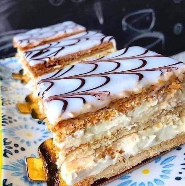 Mille Feuille Napoleon Pastry Cyssero