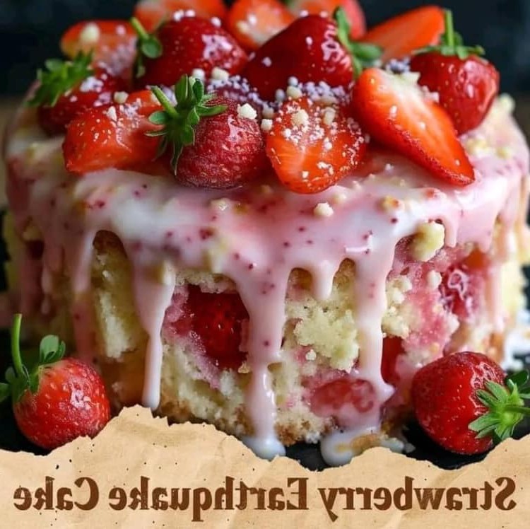 Strawberry Seismic Cake CYSSERO strawberry-seismic-cake-cyssero