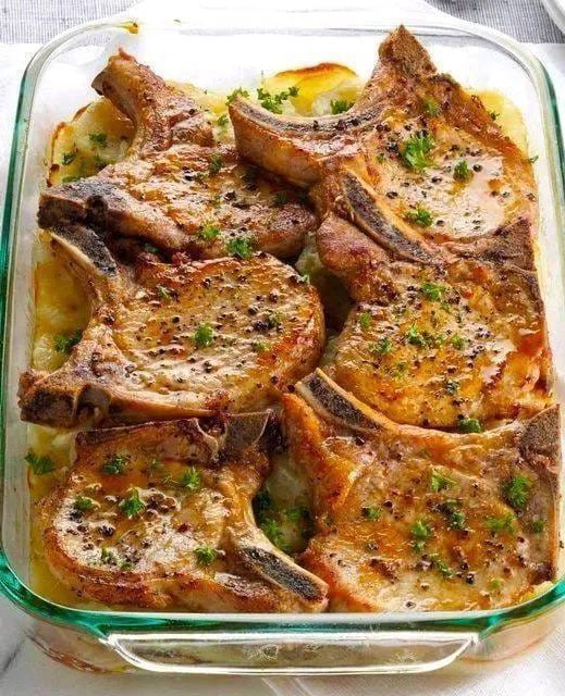 Baked Pork Chops with Potatoes - CYSSERO