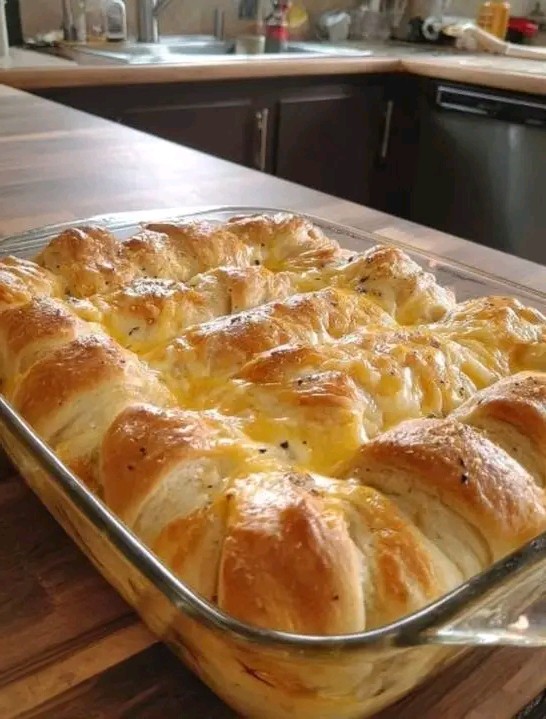 Bake Rite Rolls Cheesy Pull-Apart Baked Bread Rolls - CYSSERO